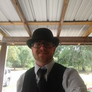 Meet your Posher, Travis